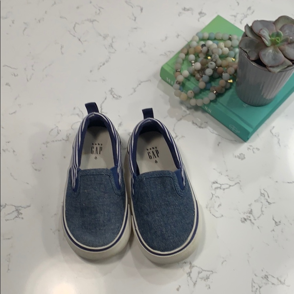 Baby Gap Size 6 Denim Slip on Sneakers